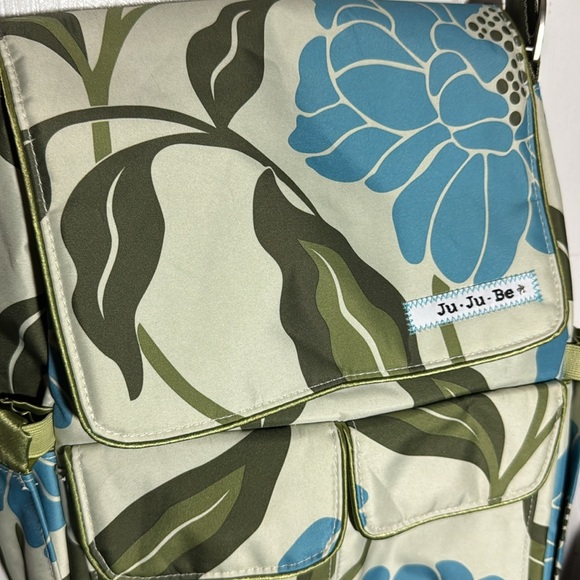 Ju-Ju-Be Crossbody Bag Lightweight Tote Bag 10 x 14 - Picture 3 of 14